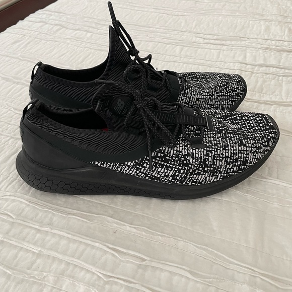 Men’s New Balance Fresh Foam Lazr Size 11.5 2E - Picture 3 of 5